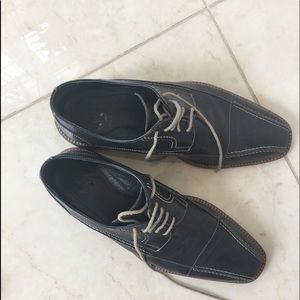 Mens Italian, leather shoes. Size 10.
